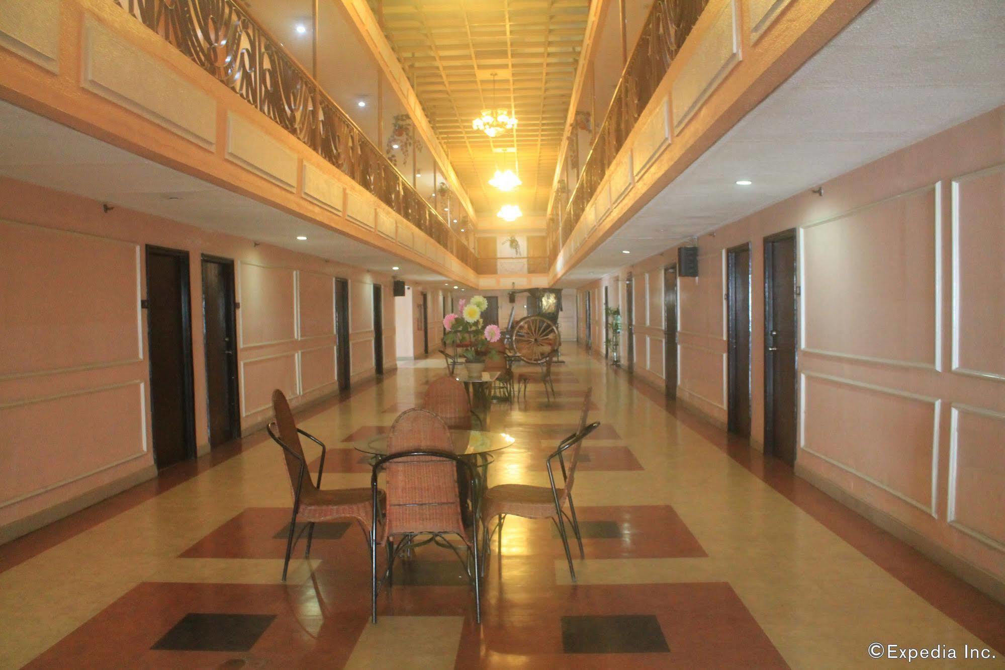 Taft Tower Hotel Manila Exterior foto