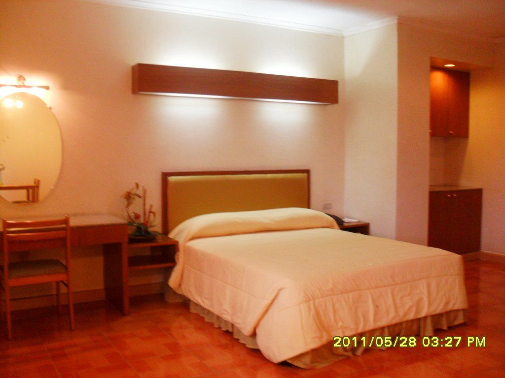 Taft Tower Hotel Manila Exterior foto